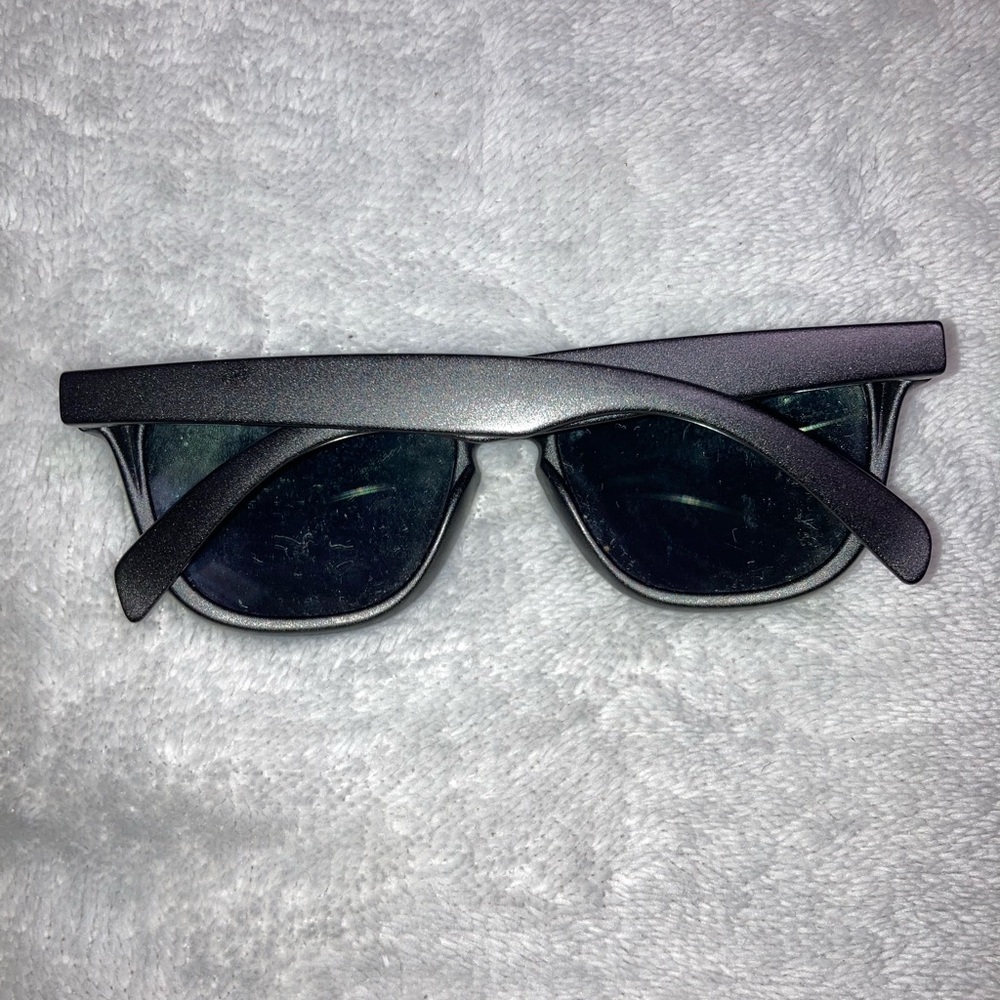 sunglasses for toddler 🩵🕶️💛🕶️🩵 - Picture 12 of 16